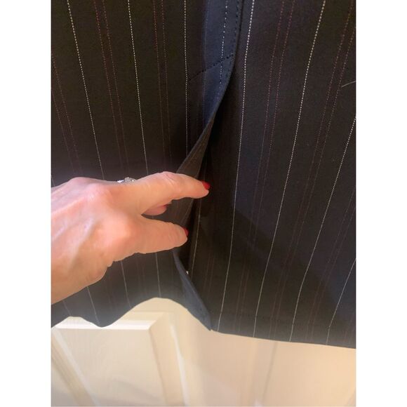 LARRY LEVINE SKIRT OFFICE SIREN STRAIGHT BLACK W/RED AND WHITE PINSTRIPES SZ 14 - Picture 9 of 13
